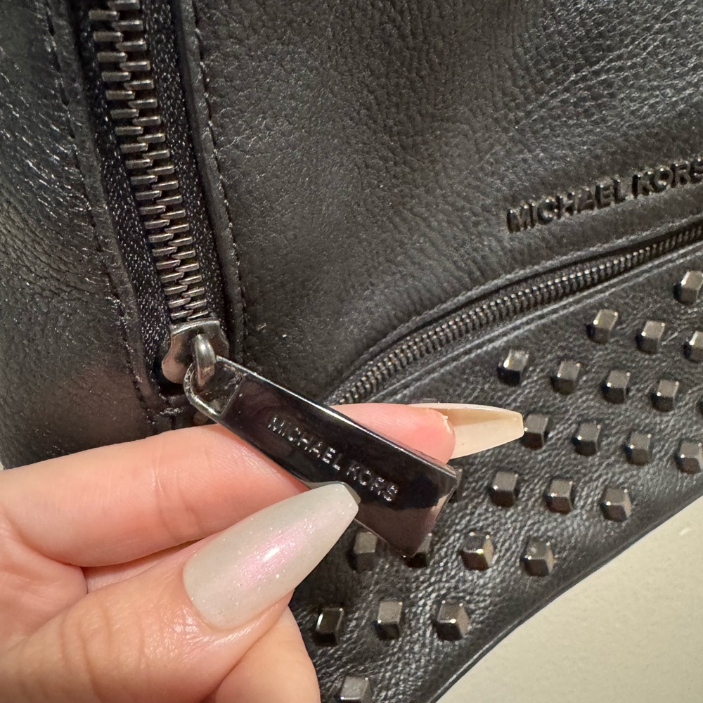 Michael Kors Rhea Faceted Stud Medium Leather Backpack - Picture 4 of 10